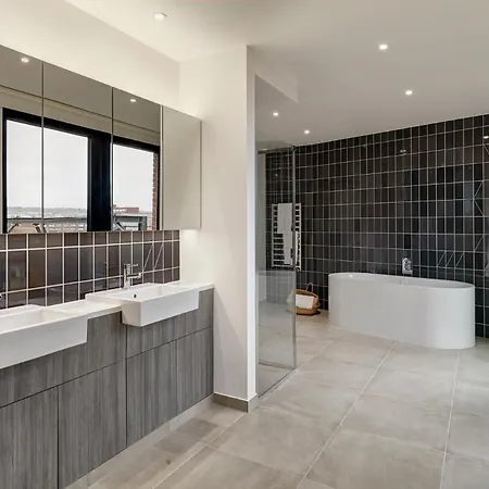 Design-led Serviced Apartments, Camden