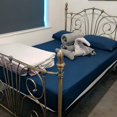 Homestay Abbeywood London House *