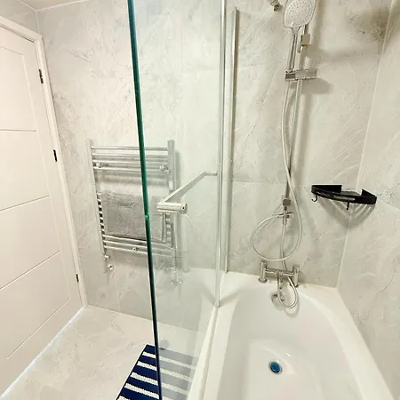 Tooting Broadway Guest Apartamento Londres