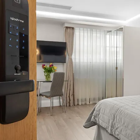 Cleveland Residences Russell Square * London