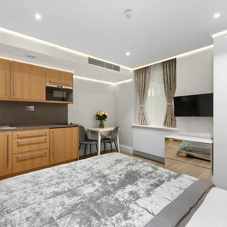 Апартаменты Cleveland Residences Russell Square