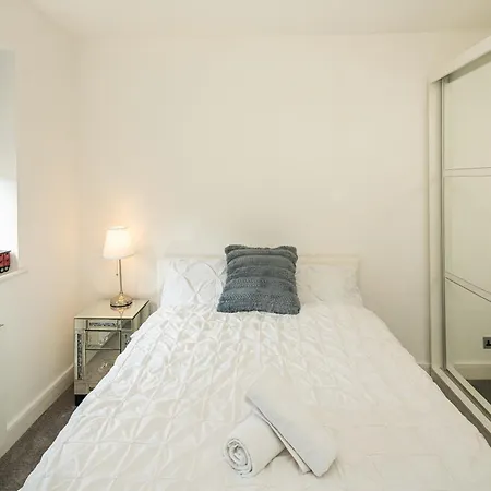 Charming Newly Refurb 2-bed 2-bath Entire With Ac Near Hyde Park, Paddington, Nottinghill And Kensington In Zone 1 Apartment