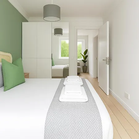 Modern Flat With Garden 3min Walk To Oval Station *