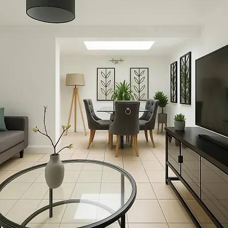 Modern Flat With Garden 3min Walk To Oval Station *