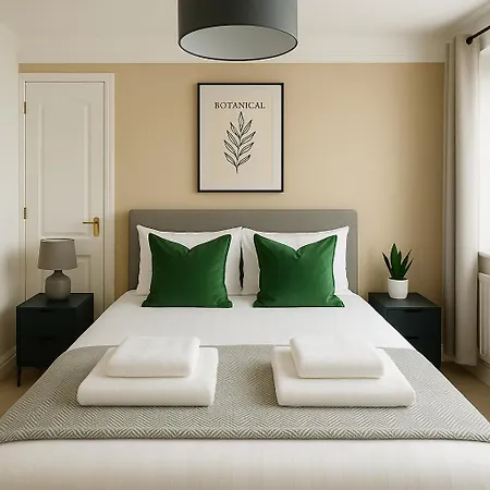 Modern Flat With Garden 3min Walk To Oval Station *