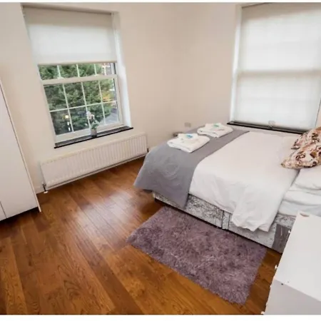 Apartamento Modern With 4 Bedrooms