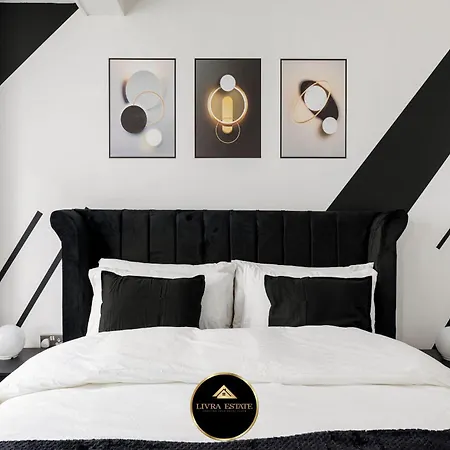 Stylish 1 Bed By Livra Estate Short Lets & Serviced With Free Parking