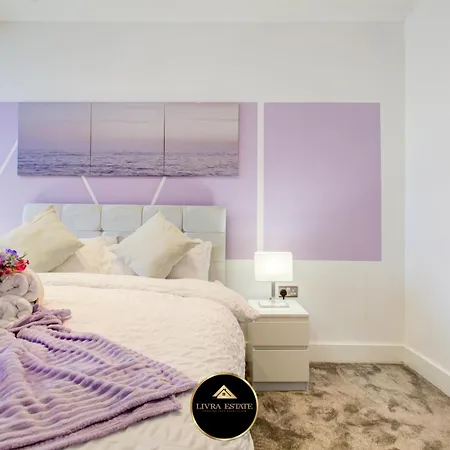 Stylish 1 Bed By Livra Estate Short Lets & Serviced With Free Parking アパート *