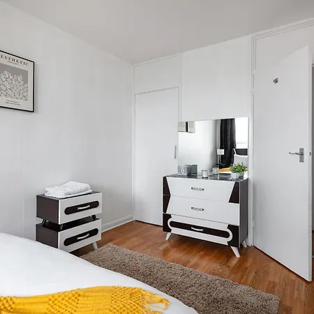 アパート Stylish 2-bed Retreat Steps From Emirates Stadium ロンドン
