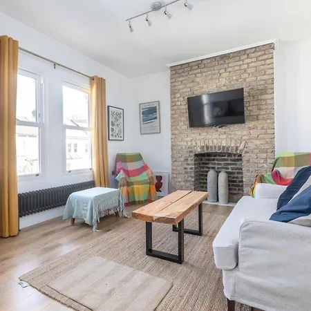 Newly Refurbished Flat In Maidavale 2beds 2baths Apartment *