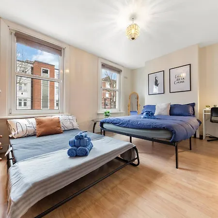 Guest house Quadruple - King London