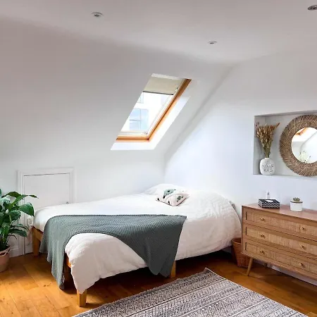 Zozy Happy Land Guest house *