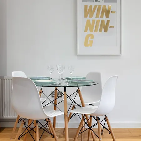 2 Bed 2 Bath Penthouse,terrace,london Eye,sleeps 6