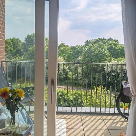 Luxury Living- Colindale Garden -double *