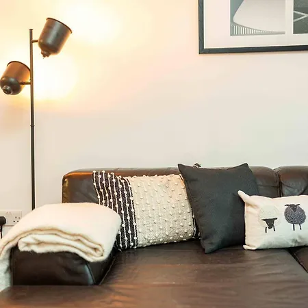 Apartment Homey And Secure - Wembley Stadium! *