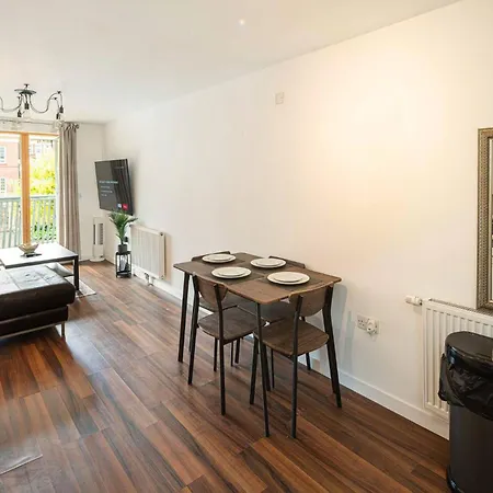 Homey And Secure - Wembley Stadium! Apartment London