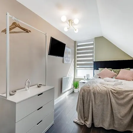 Apartment Bright And Cosy - Excellent Location 9 *
