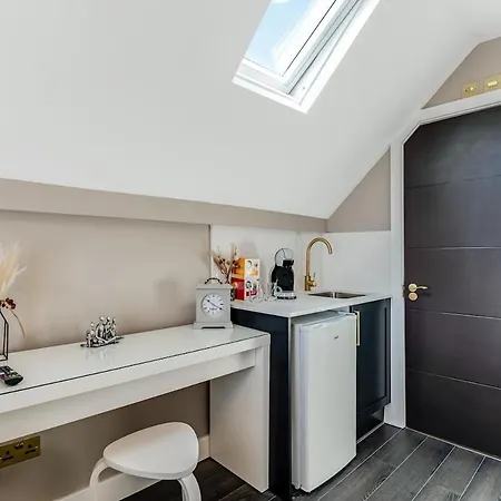 Apartment Bright And Cosy - Excellent Location 9 *