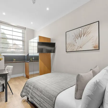 Апартаменты Cleveland Residences Russell Square Лондон