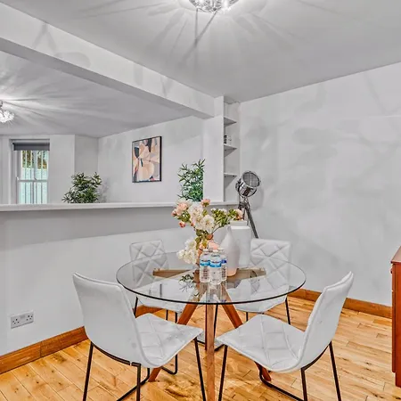 Charming 3br By Redcliffe Gdns Londres