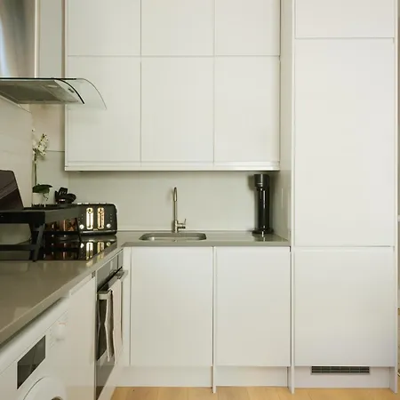 22 Ravenson Kensington Exclusive Olympia Escape Apartment *