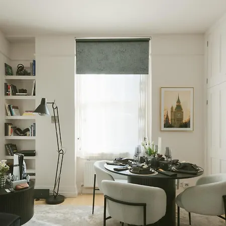 22 Ravenson Kensington Exclusive Olympia Escape
