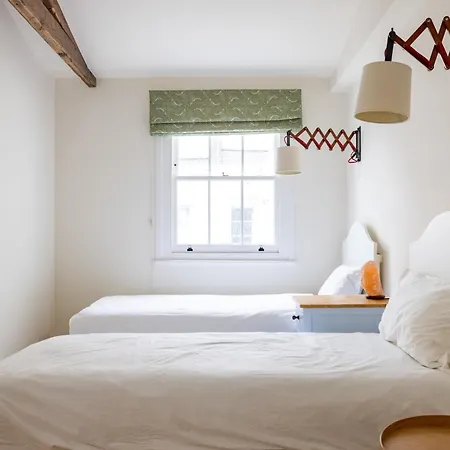 Mews House South Ken * London