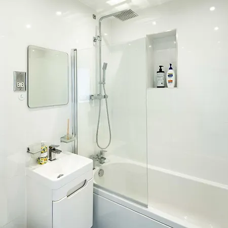 Charming Newly Refurb 2-bed 2-bath Entire With Ac Near Hyde Park, Paddington, Nottinghill And Kensington In Zone 1 Apartment *