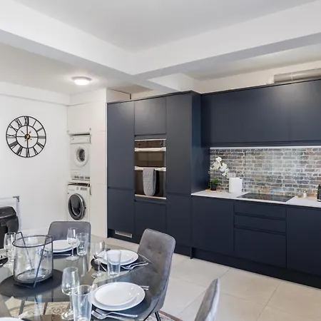 Lejlighed Modern Location Private Bathroom And Shared Kitchen 2 Edgware