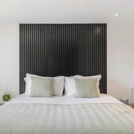 Modern Location Private Bathroom And Shared Kitchen 2 *