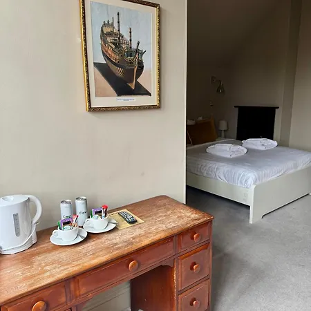 The William 3*
