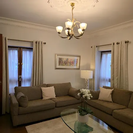 Carlton Court - Mayfair Aparthotel 5*