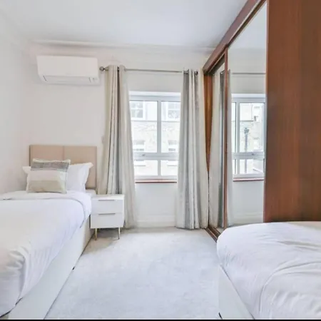 Carlton Court - Mayfair