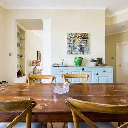 Chic In Kensington Olympia Apartment *