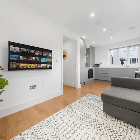 Stylish Nine Elms Vauxhall 1 Bedroom Londra