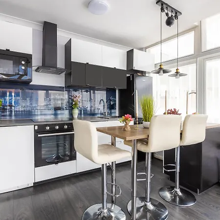 Ldn 2bd Near Bridge Apartment *