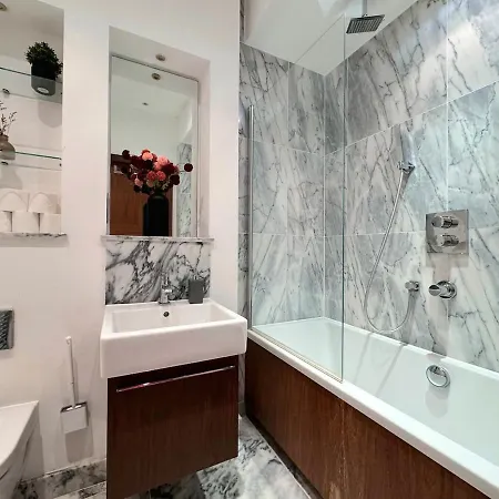 2bd Luxurious Holborn Apartment London