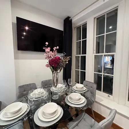 Apartment 2bd Luxurious Holborn London