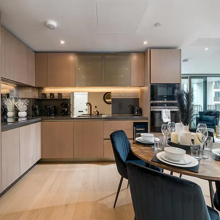 Battersea 2br Flat - Gym, Balcony, Parking, Great Location - Long Welcome *