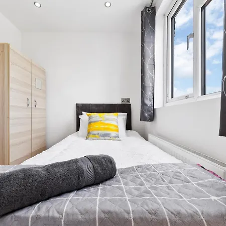 Apartamento Bright 4br 2ba Gem In Wembley - Sleeps 8