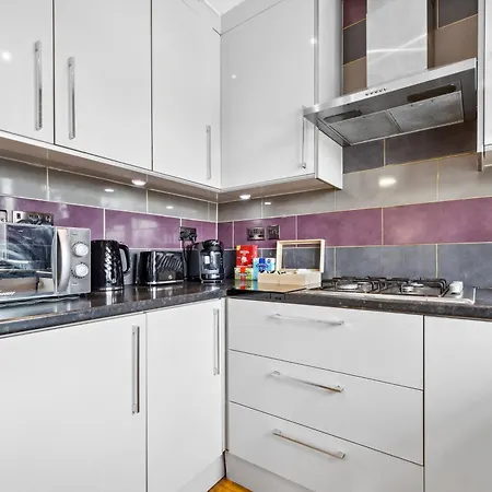 Apartamento Bright 4br 2ba Gem In Wembley - Sleeps 8