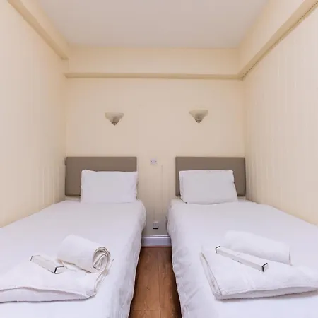Guest house Astoria