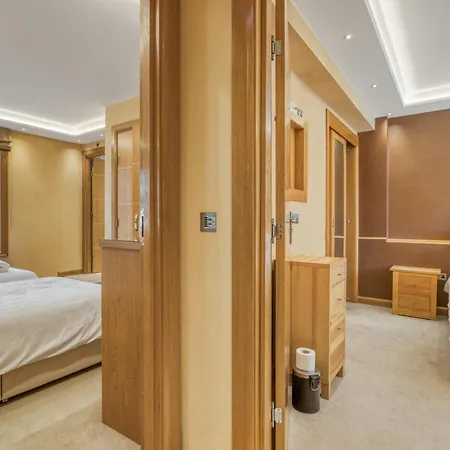 Spacious 3br Flat With Ac 3 Ensuite Bidets Near Selfridges And Hyde Park דירה לונדון