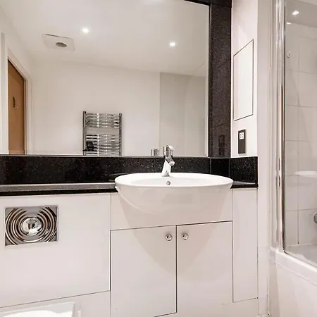2 Bed With Large Terrace * לונדון