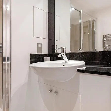 2 Bed With Large Terrace דירה