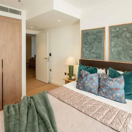 Kings Cross Canal View Apartment *