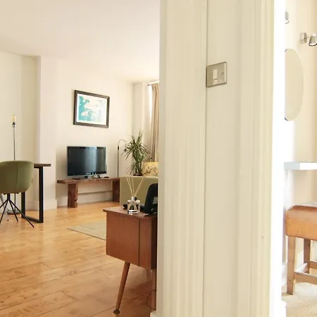 Tower Bridge - Stunning 2 Bed Ensuite Flat London