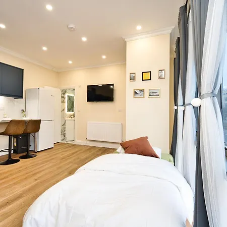 Staycation In Stratford E15 Ideal For 3 *