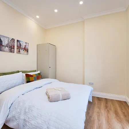 Apartamento Staycation In Stratford E15 Ideal For 3 Londres