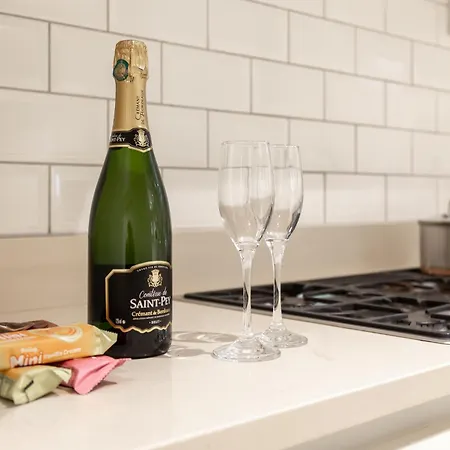 Luxury 3bd 3bth Knightsbridge, South Kensington London